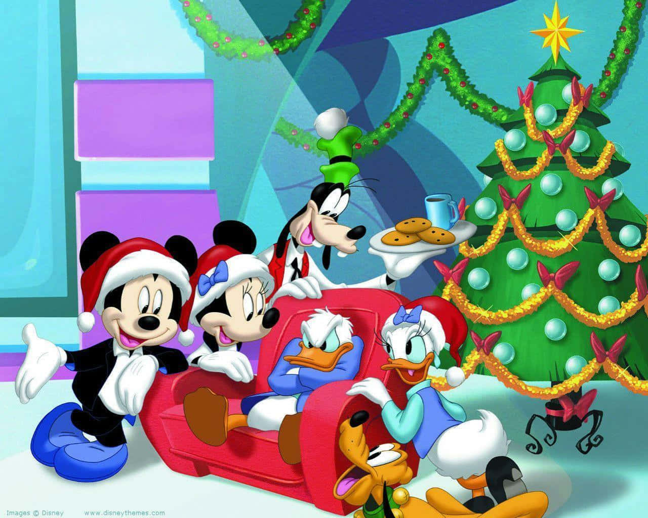 sina mickey mouse at mga kaibigan sa paligid ng isang puno ng pasko Wallpaper