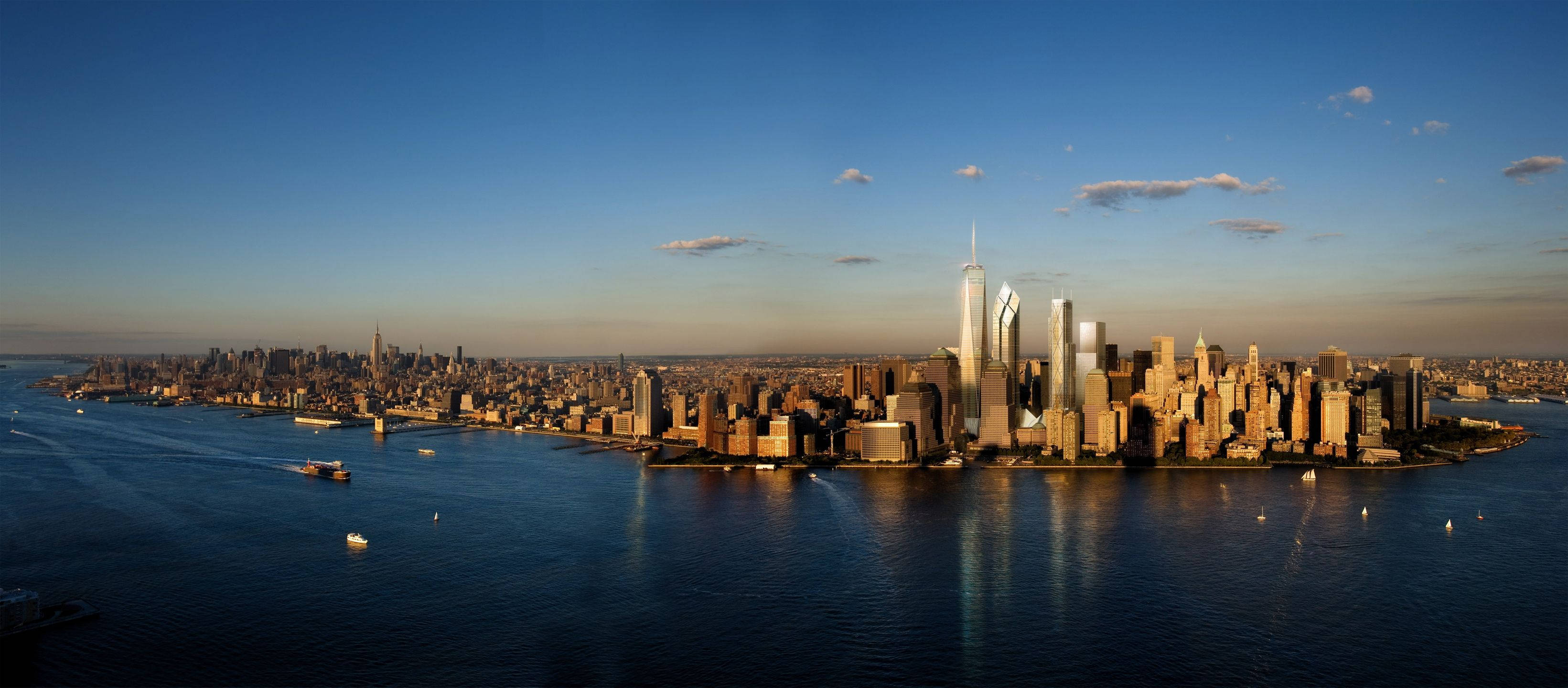 Skyline ng New York sa Dalawang Monitor Wallpaper