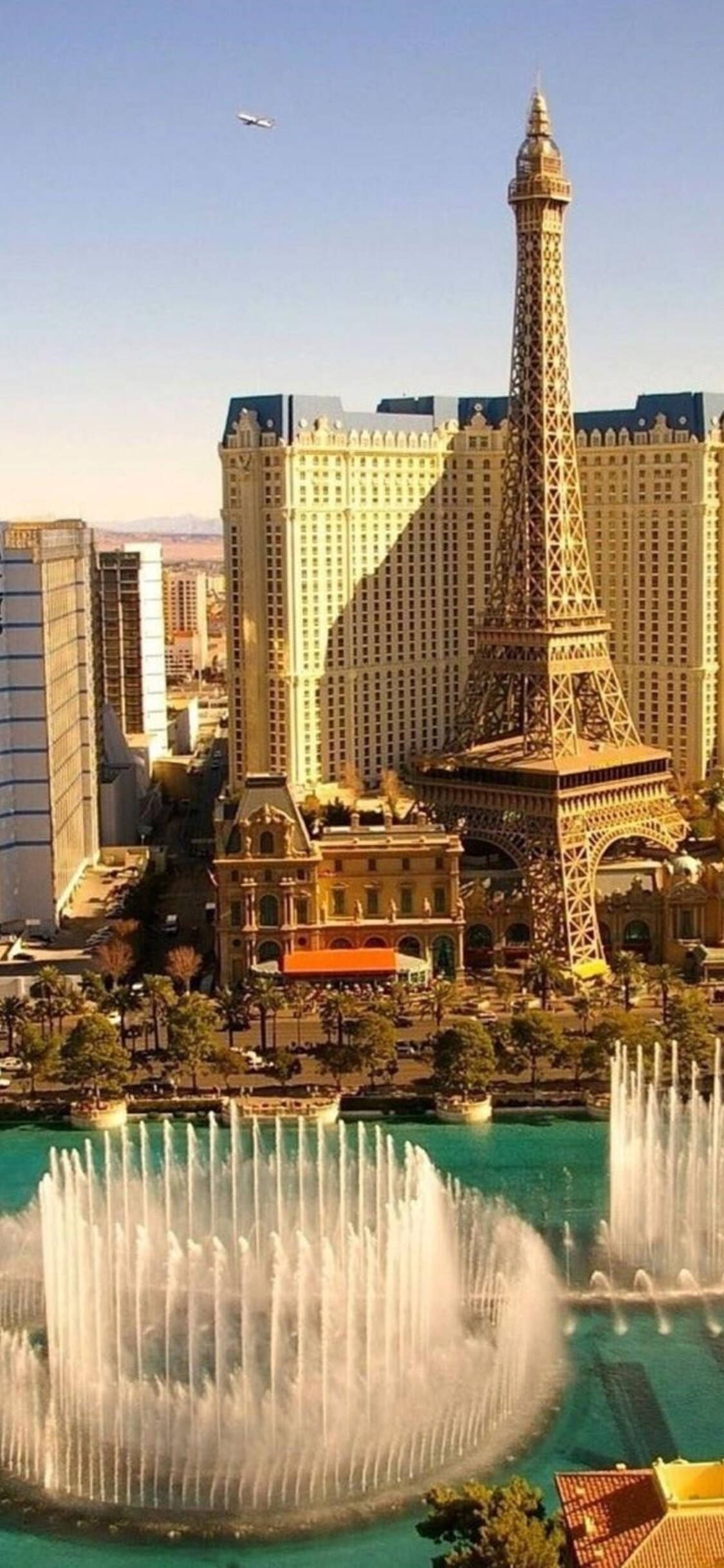 Skyscraper Sa Vegas iPhone Wallpaper