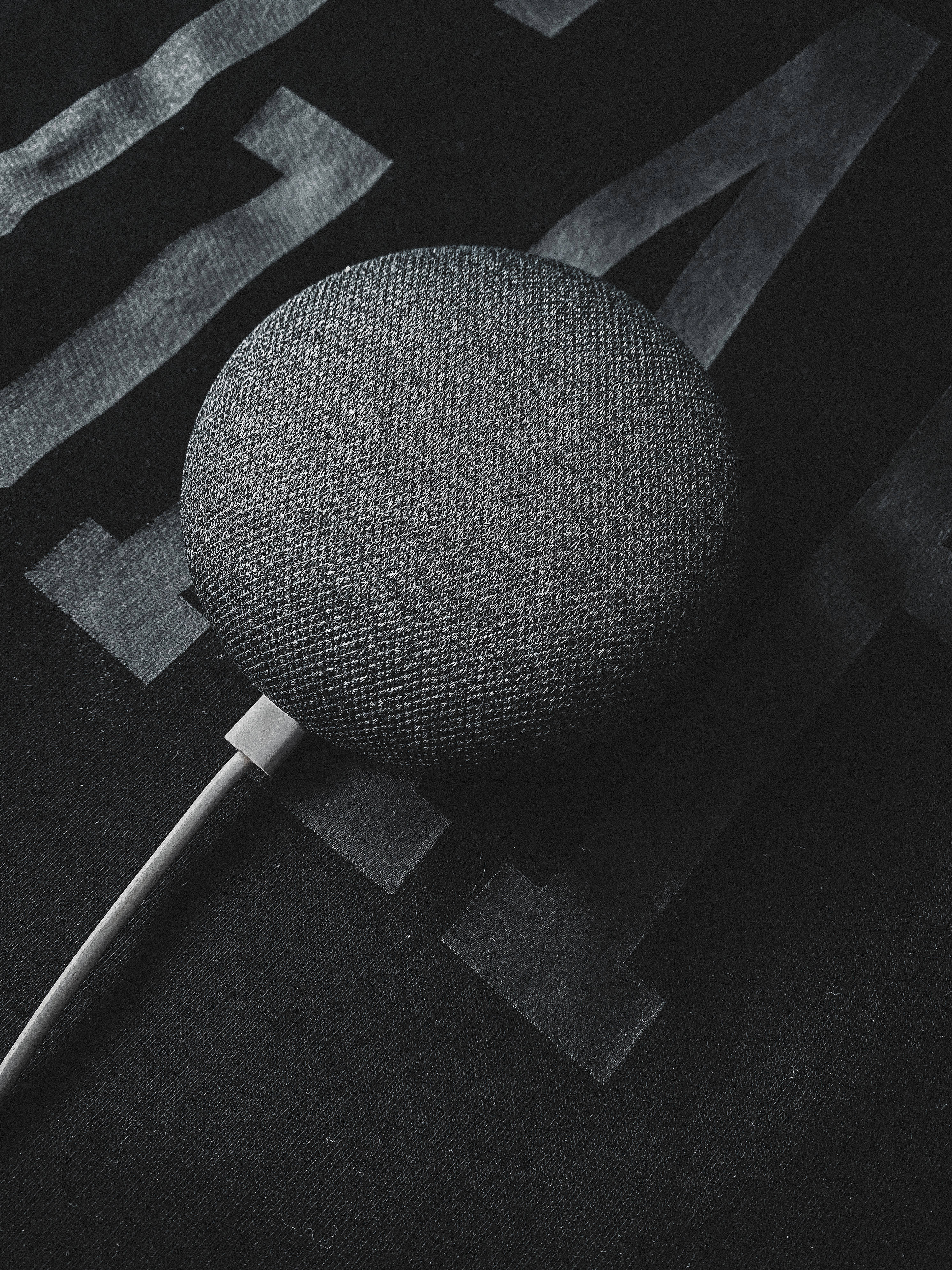 Smart Speaker iPad Mini Wallpaper