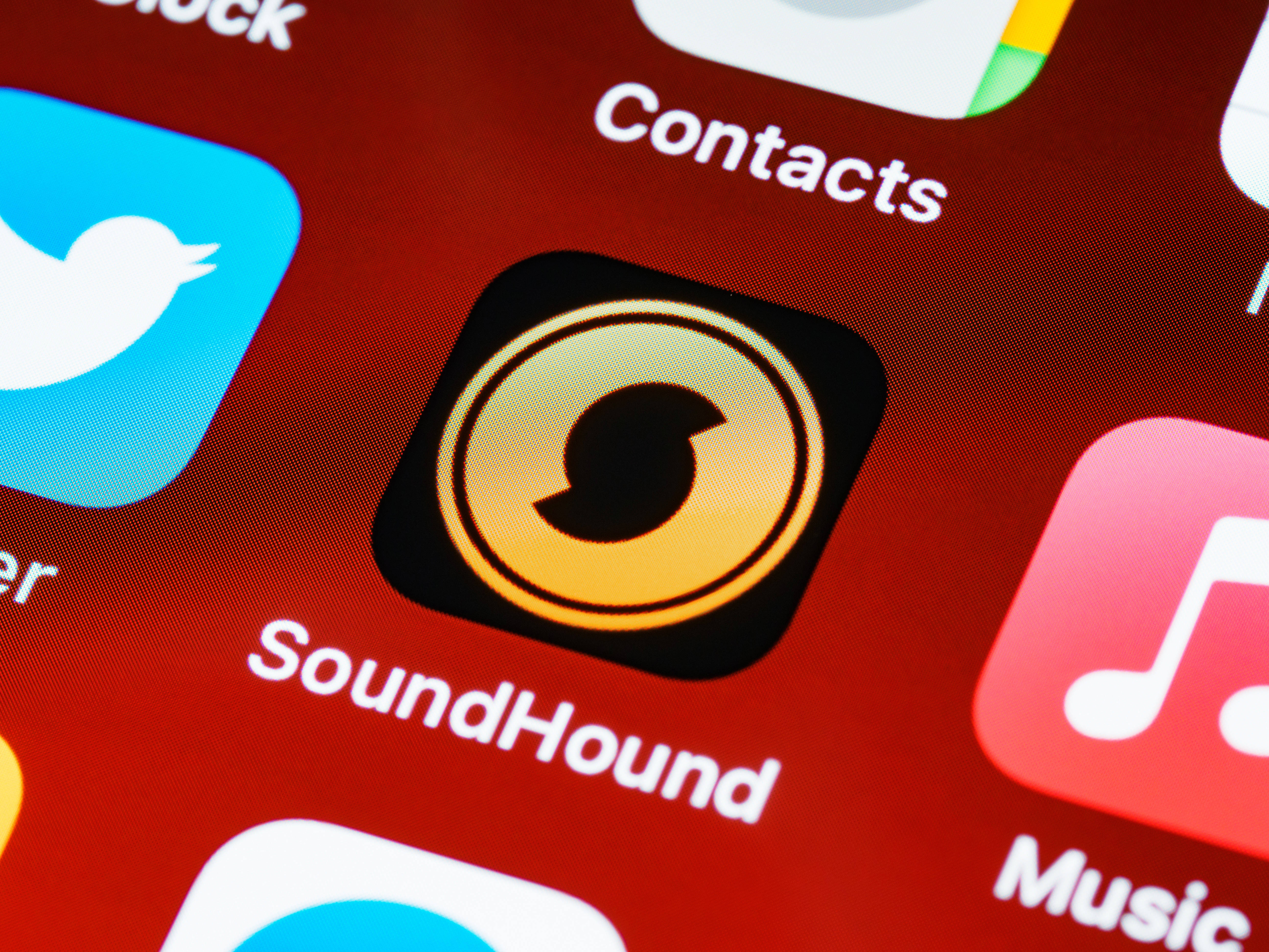 Soundhound App iOS 13 Wallpaper