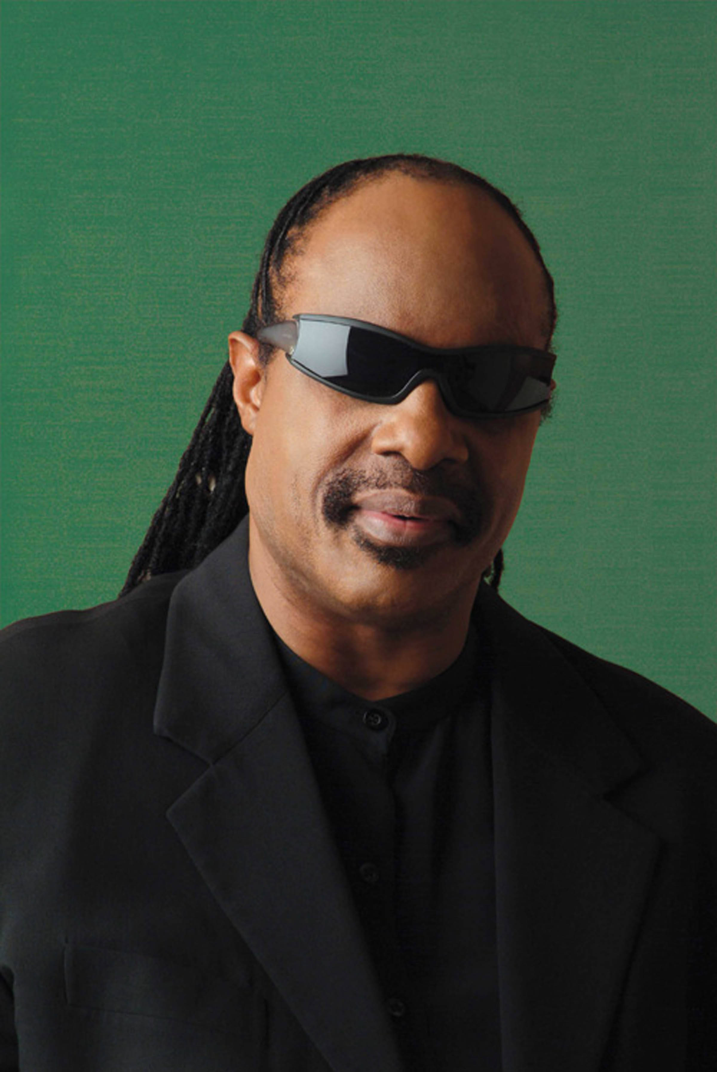 Stevie Wonder Berde na Background Wallpaper