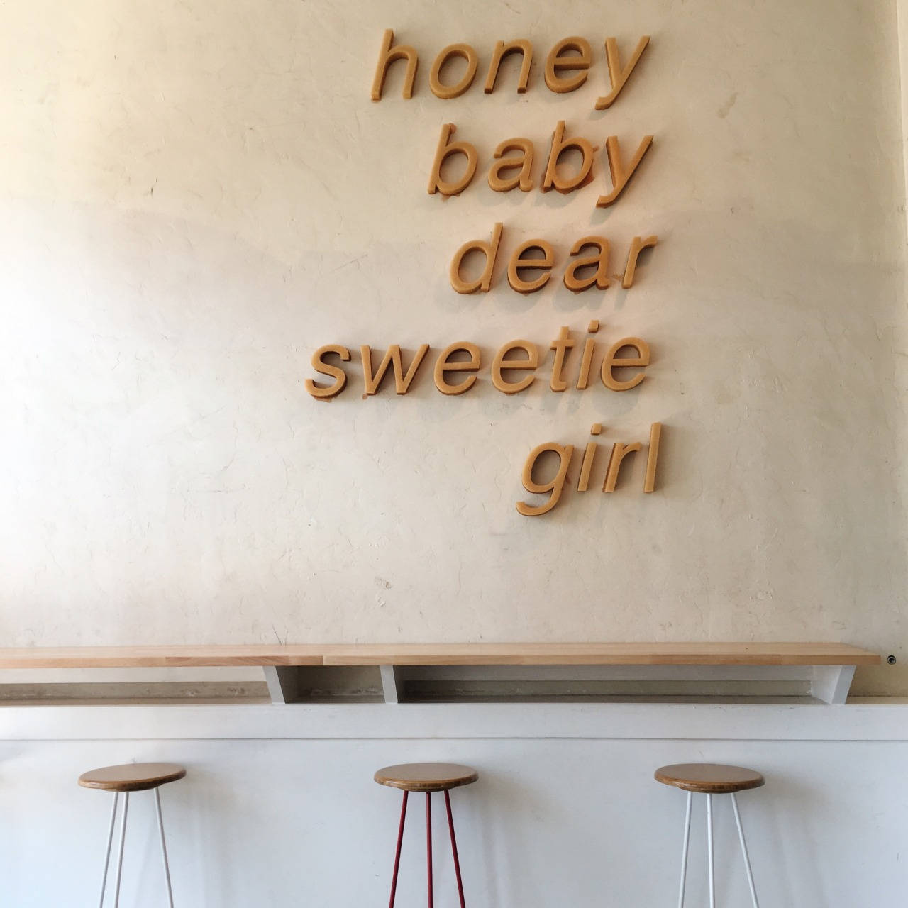 Sulok na Kape na Beige Aesthetic Wallpaper