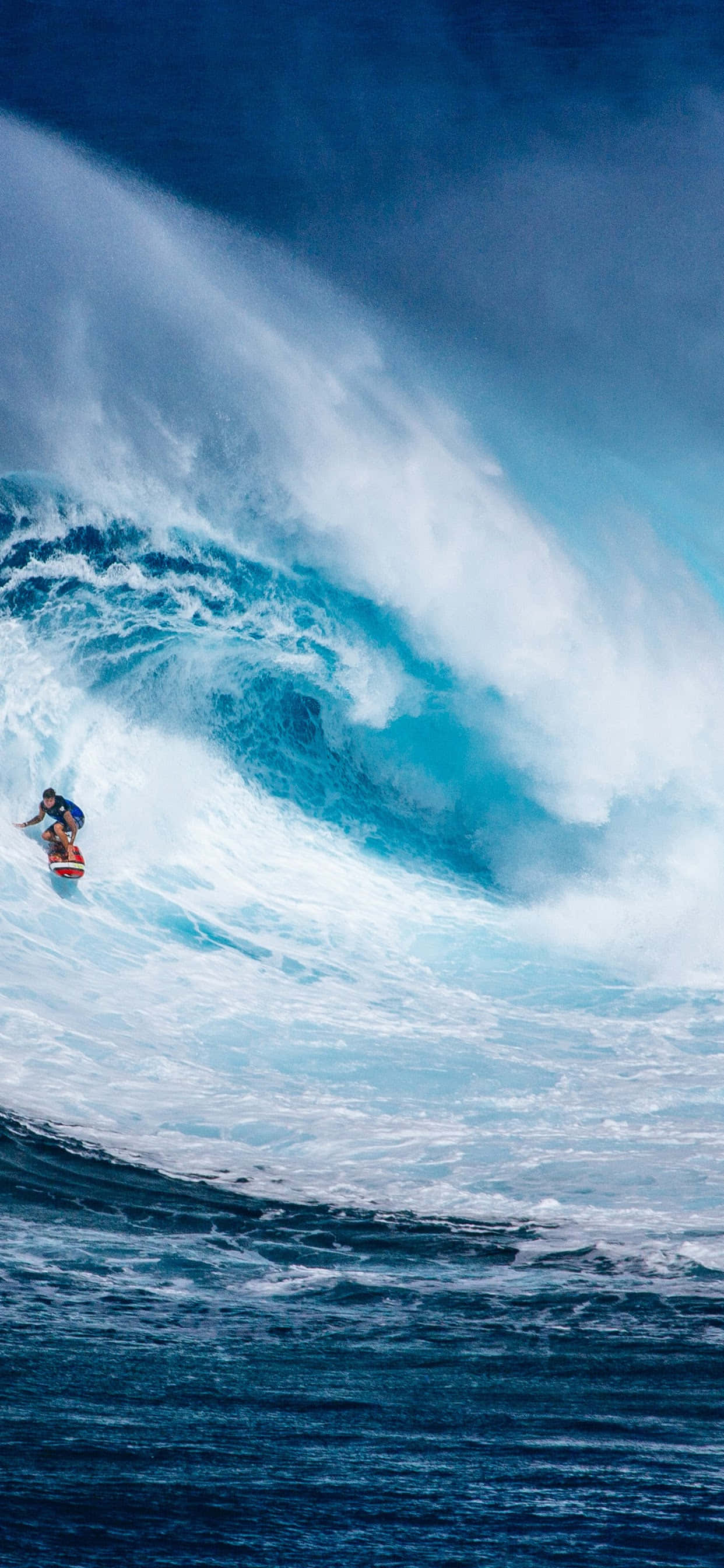 Sumakay sa Surf Wave Gamit ang iPhone Wallpaper