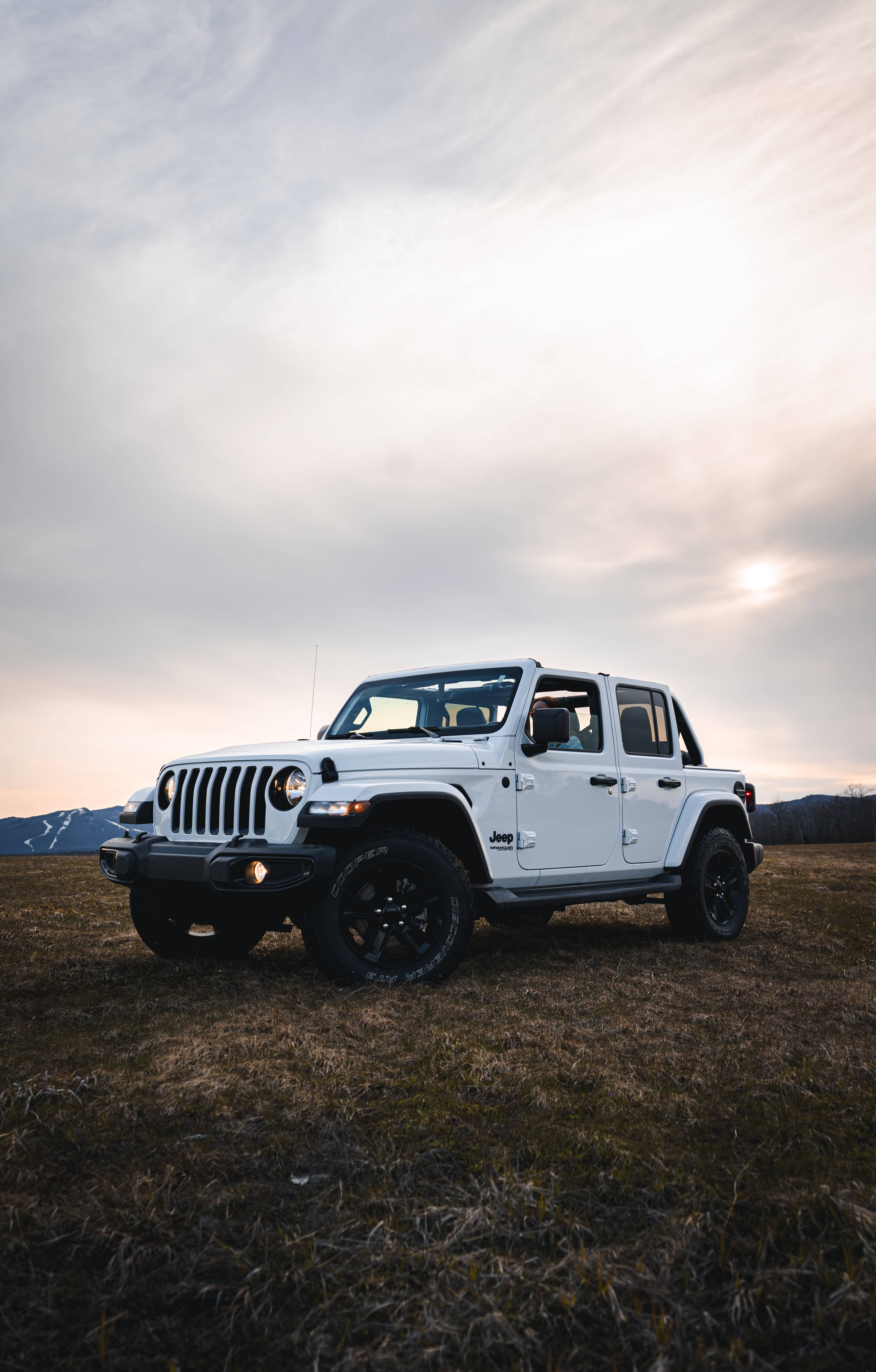 Super Puti na Wrangler Jeep Wallpaper
