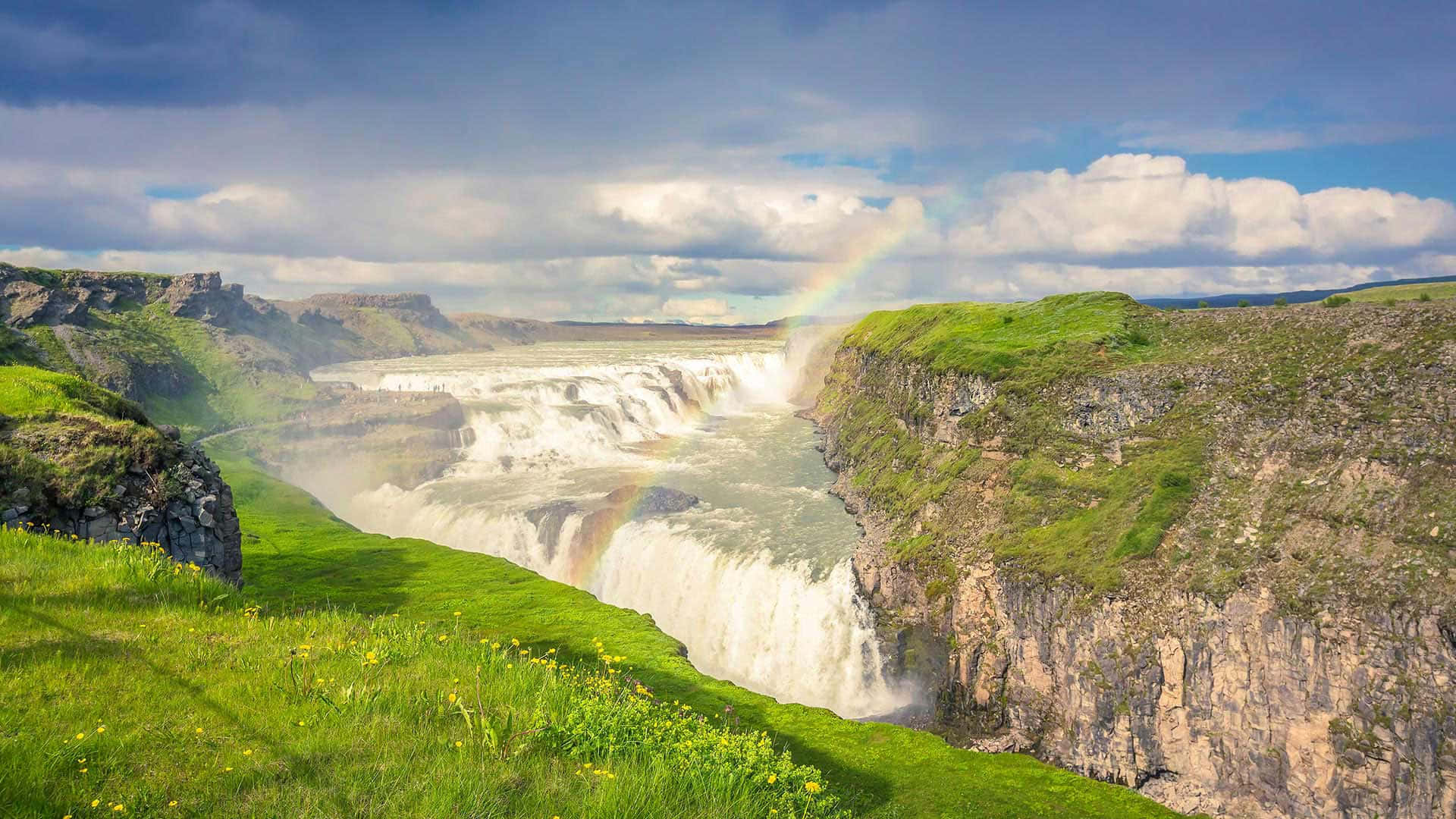 Talon ng Gullfoss sa Timog-Kanlurang Iceland Malawak na Kuha Wallpaper