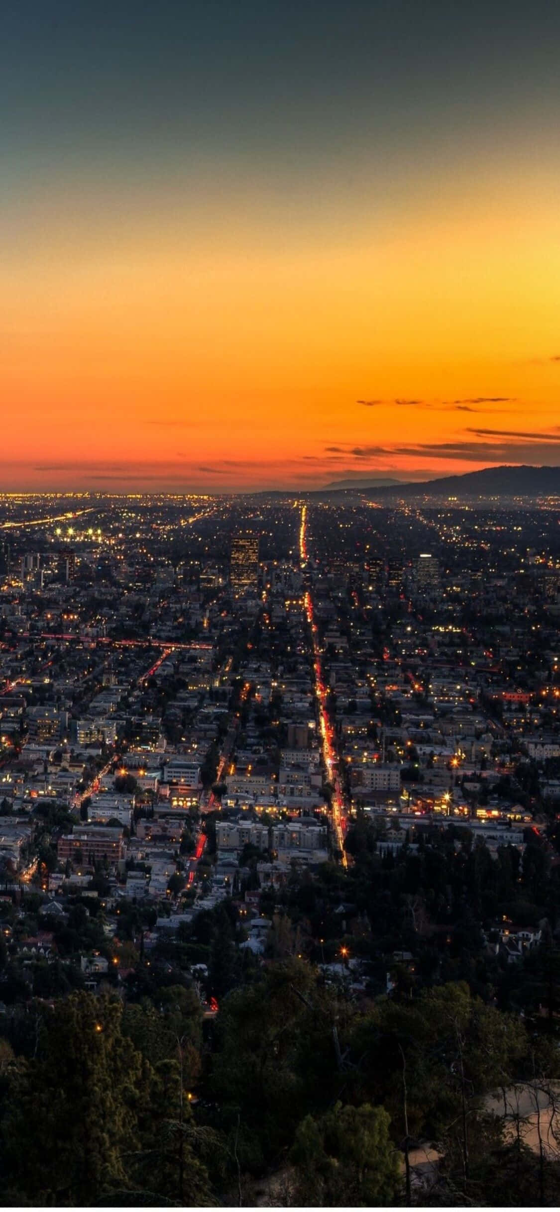 Tamasahin ng isang tahimik na araw sa baybayin sa California kasama ng iyong iPhone X Wallpaper