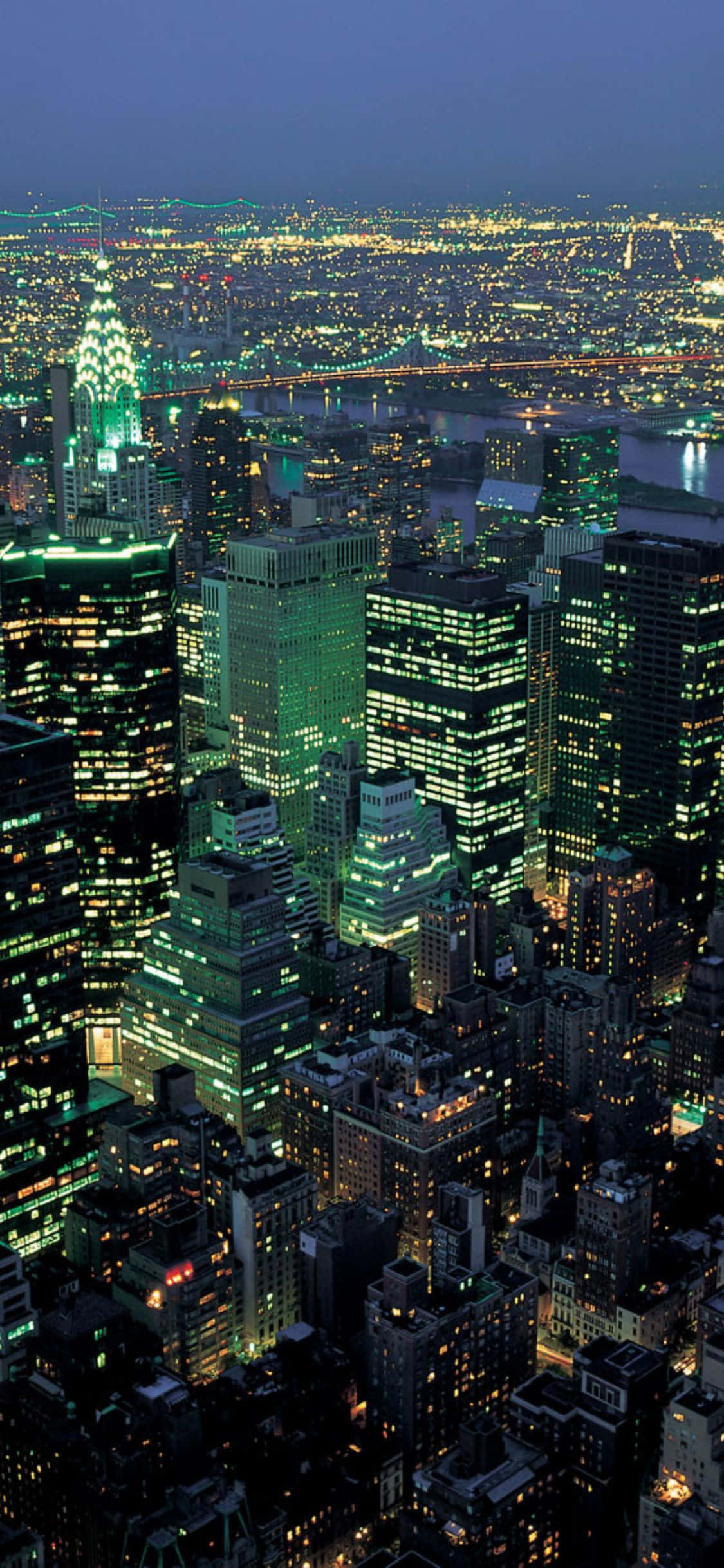 Tanaw ng skyline ng New York mula sa iPhone X Wallpaper