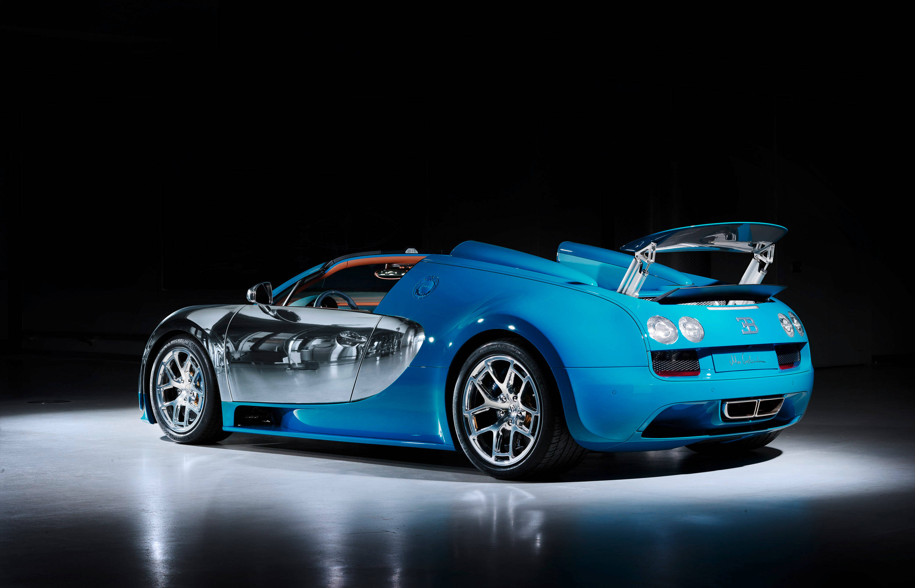 Tanaw sa Likod ng Bugatti Veyron Wallpaper
