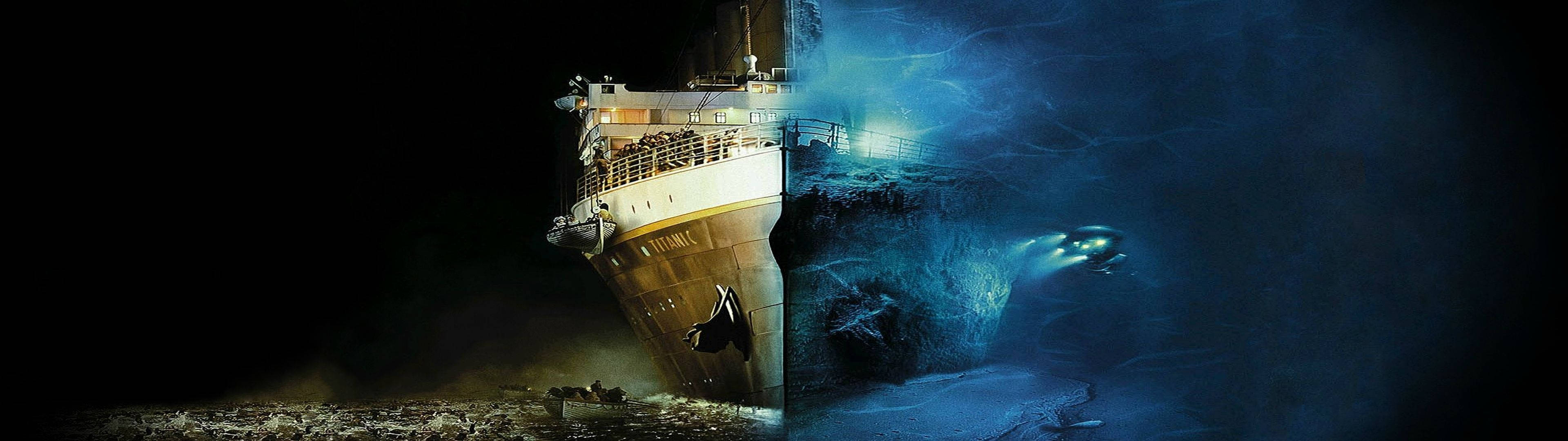 Tanawin ng Titanic sa Itaas at Ibaba ng Dagat Wallpaper