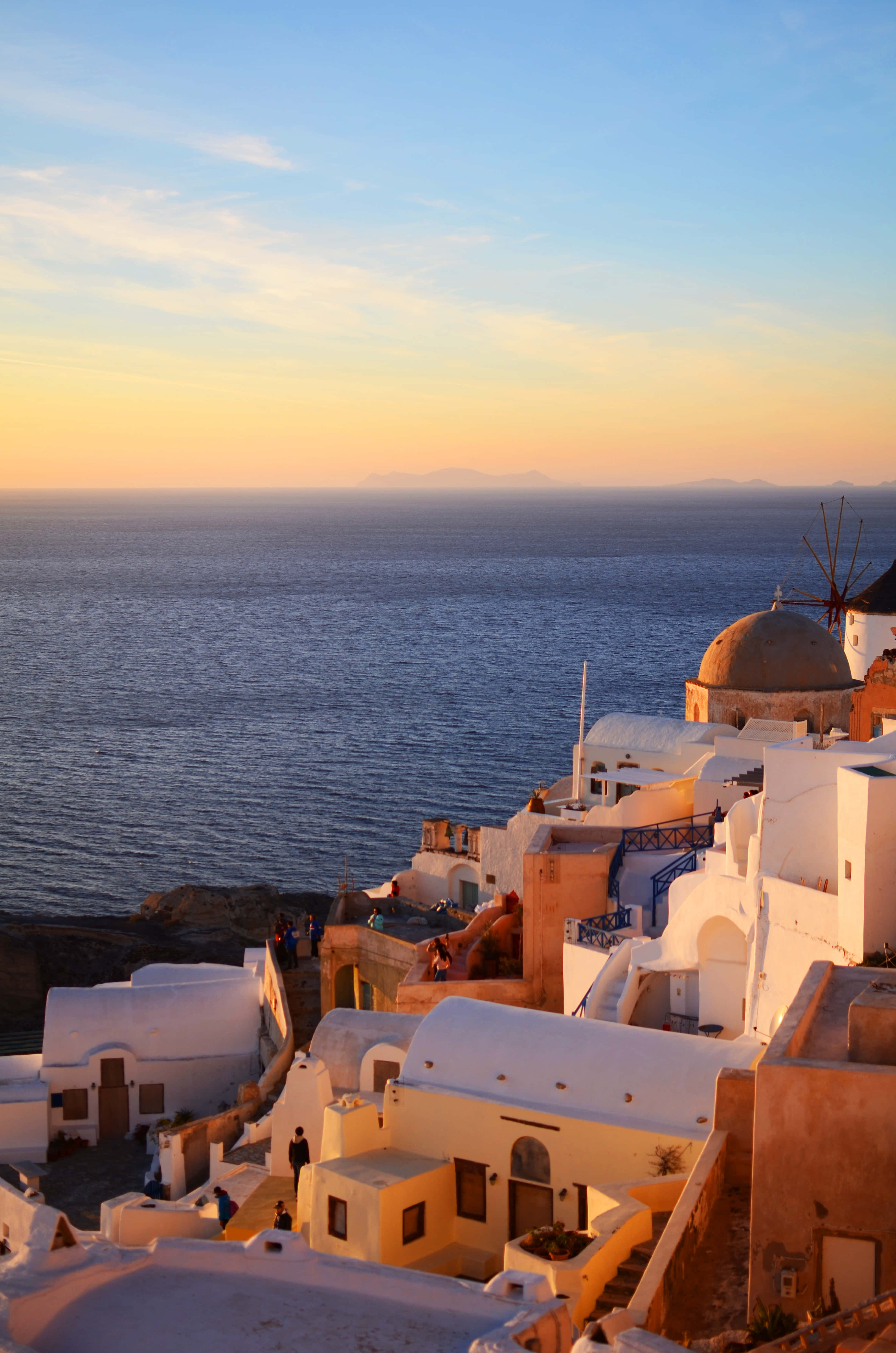Tangkilahin ang mga nakakamanghang tanawin ng Santorini Island, Greece Wallpaper