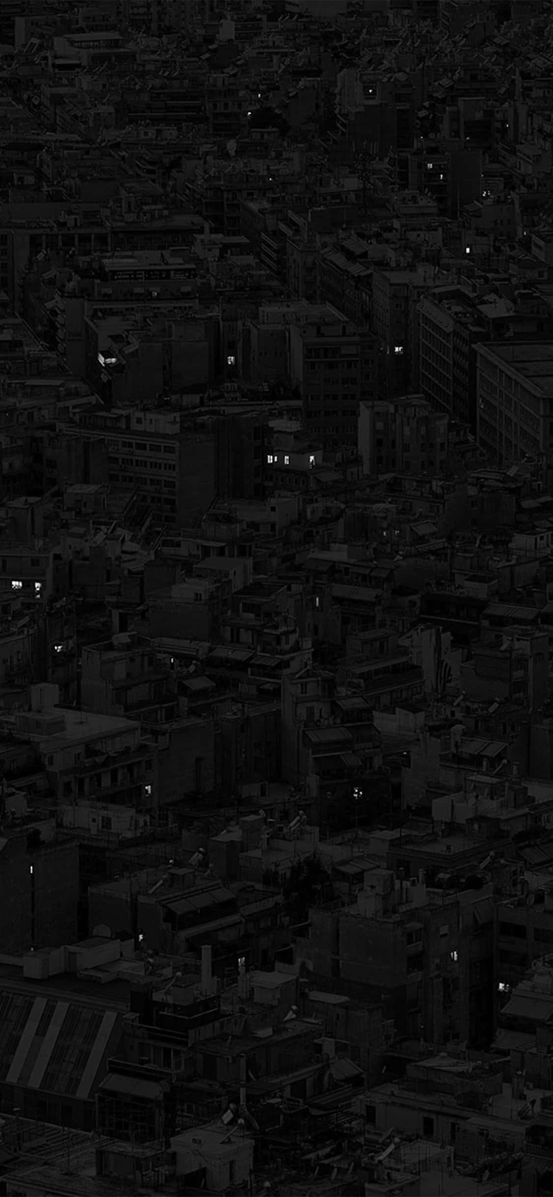 Tangkilin ang Dark Mode ng iyong iPhone Wallpaper