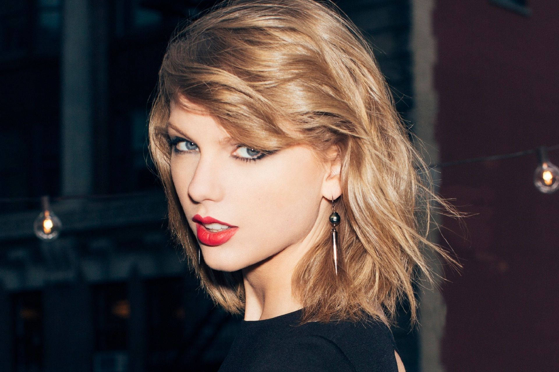 Taylor Swift na nagbibigay ng inspirasyong mga hitsura Wallpaper