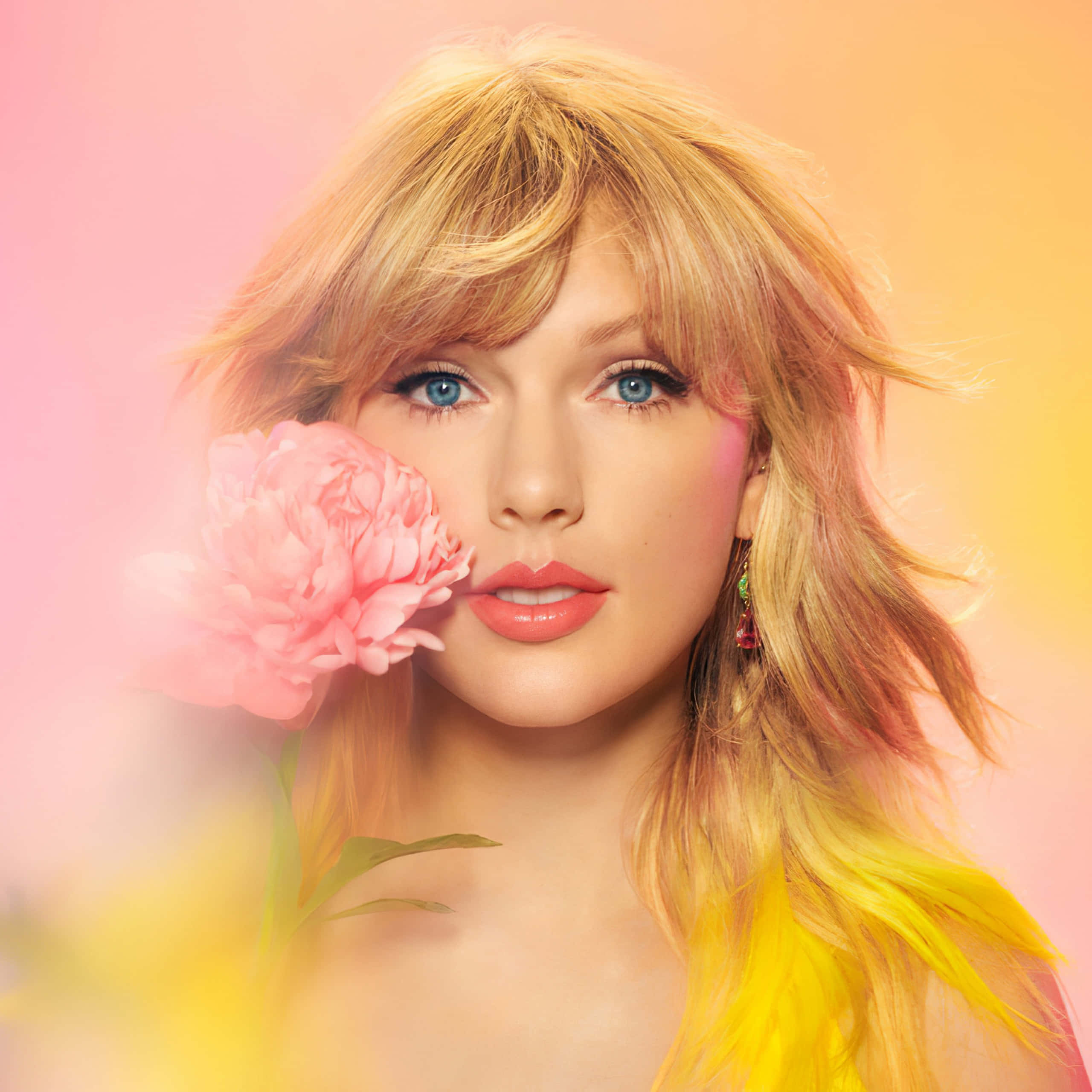 Taylor Swift Nailalarawan sa Ilaw ng Entablado Wallpaper