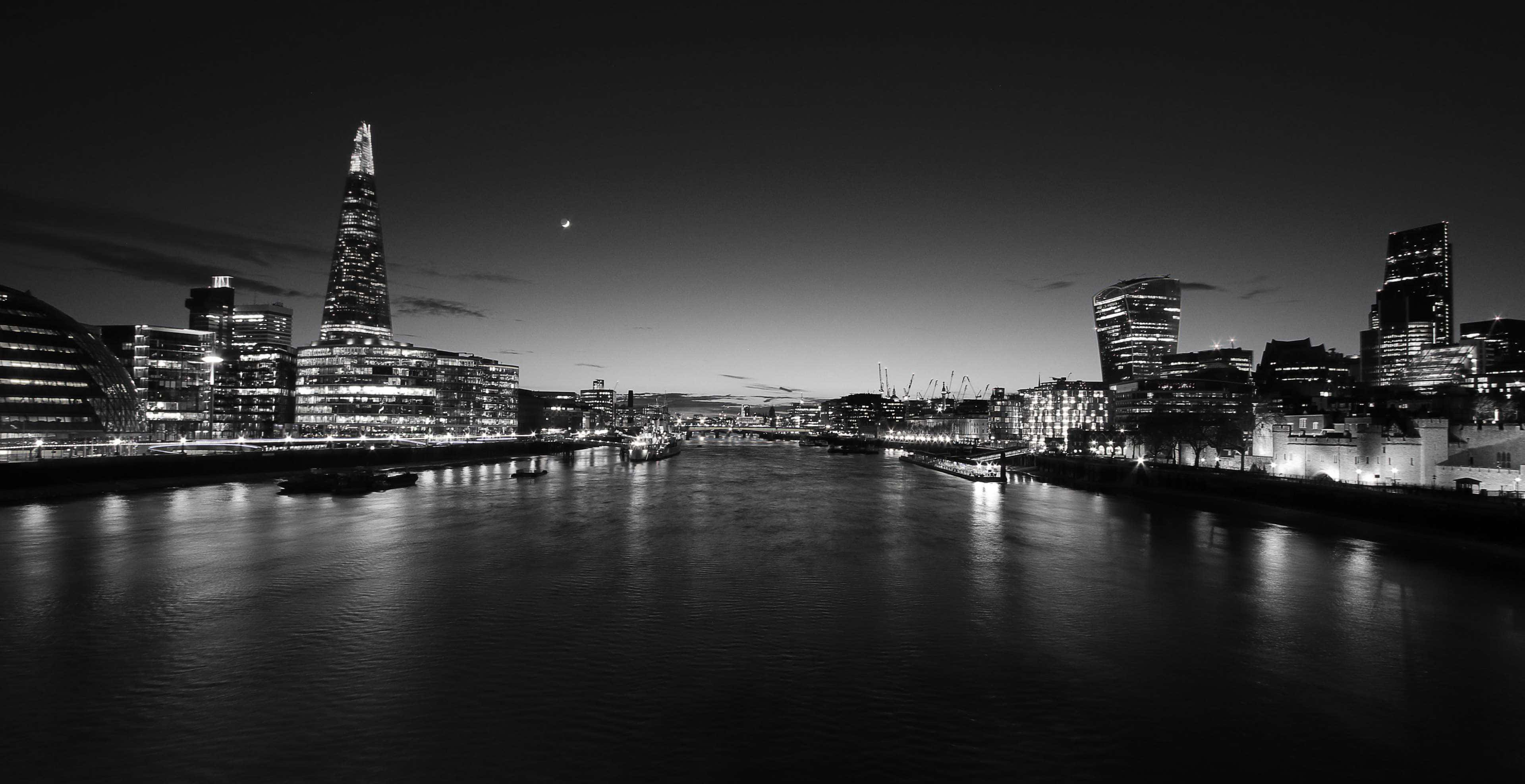 The Shard Mula sa Tanawin ng Lungsod ng London Wallpaper