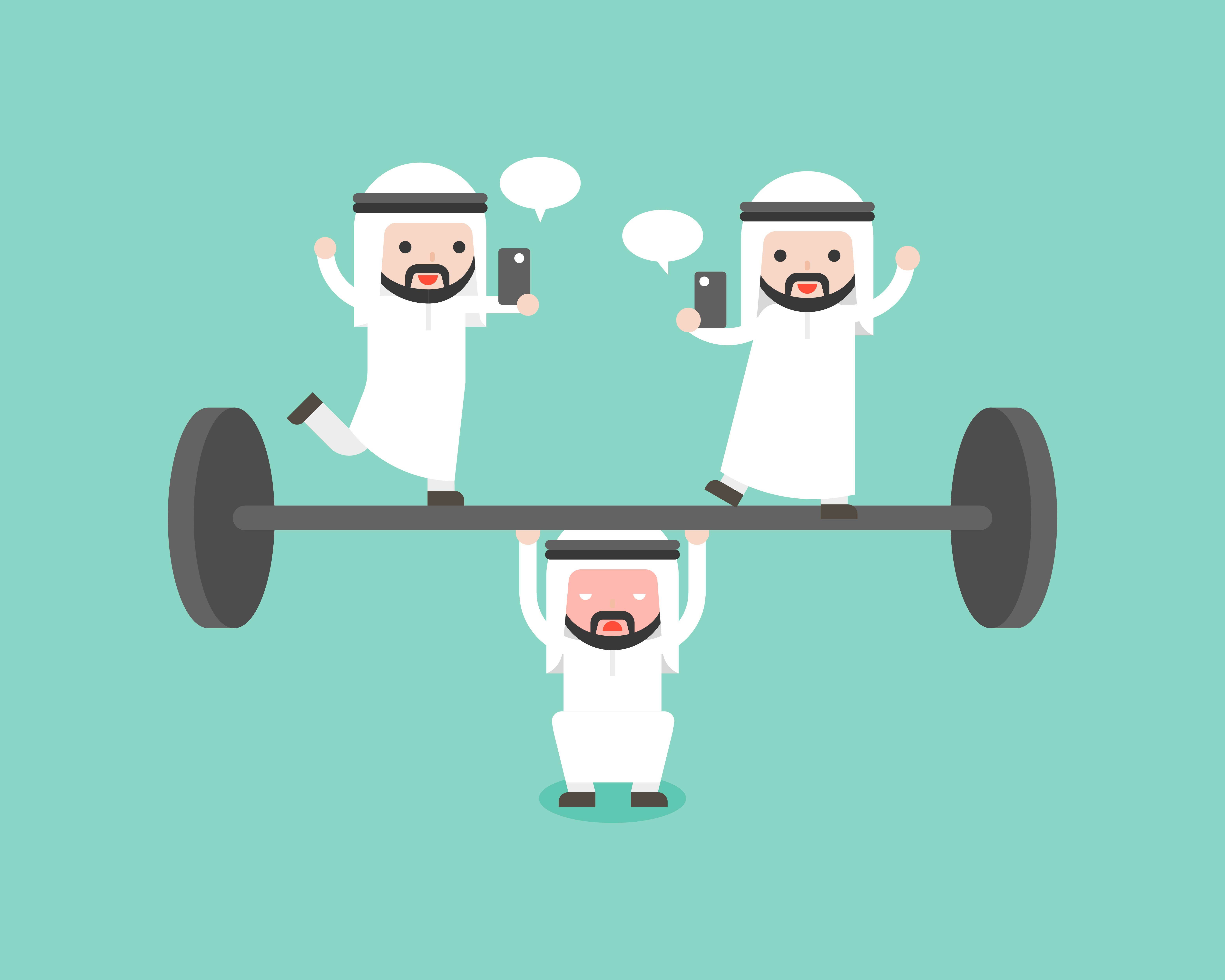 Tradisyonal na mga lalaki nagbubuhat ng barbell sa himnasyo Wallpaper