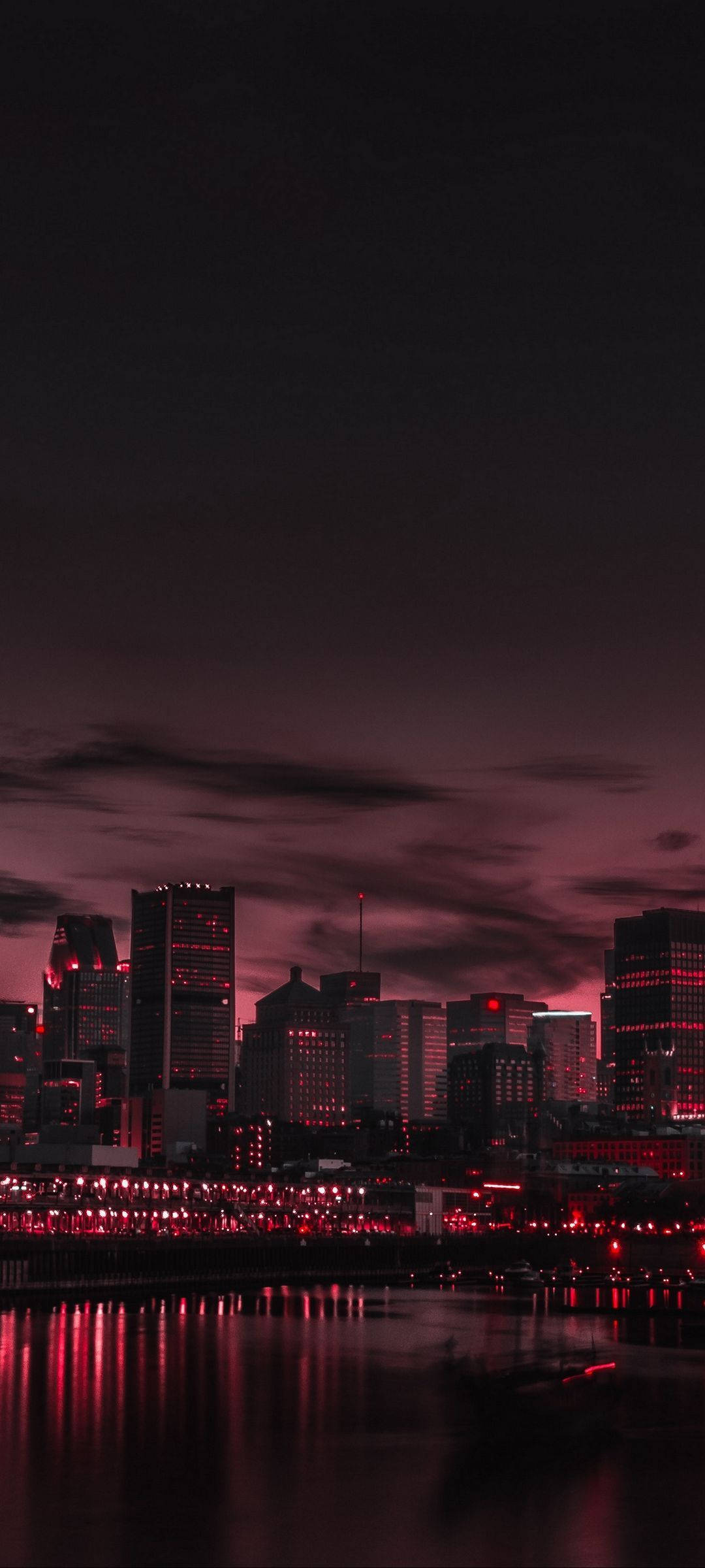 Tuklasin ang buzzing neon lights ng Night City Wallpaper