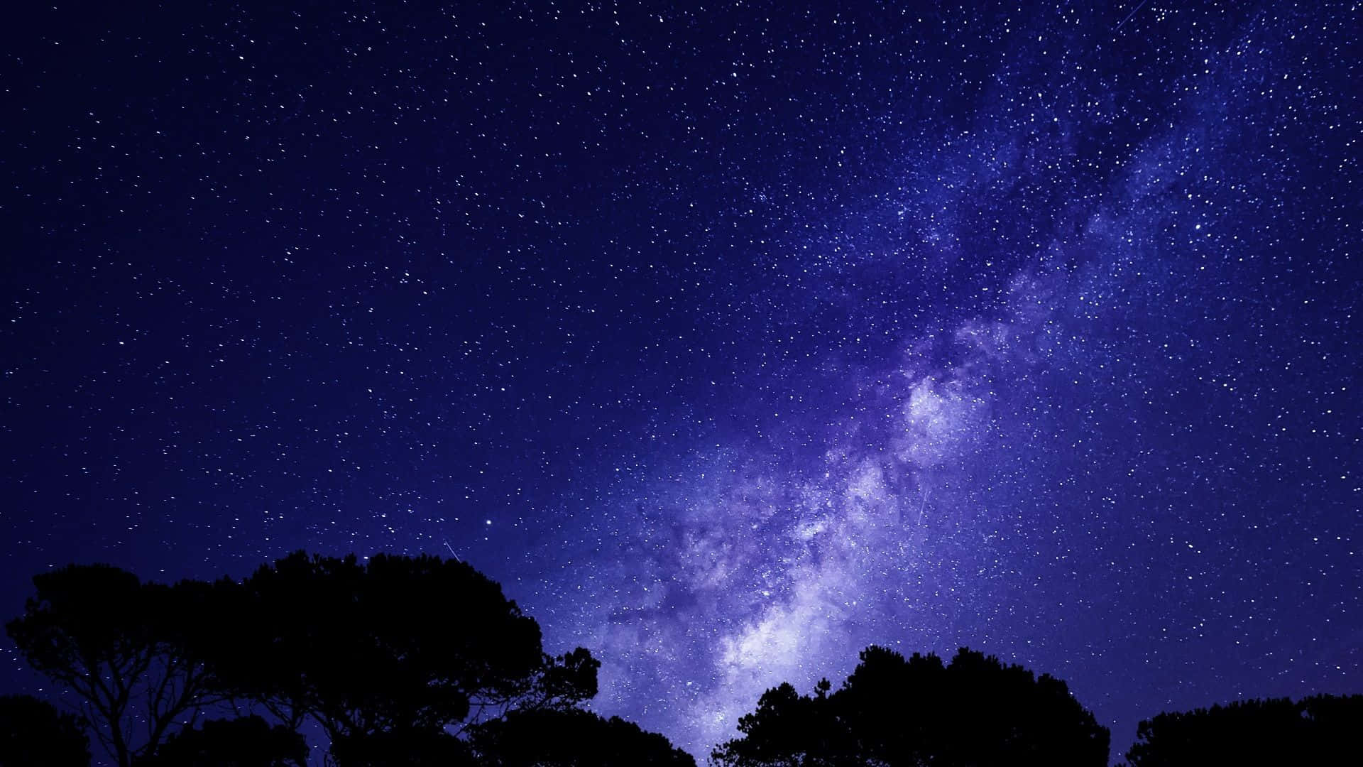 Tuklasin ang walang hangganang mga posibilidad sa hatinggabi Wallpaper