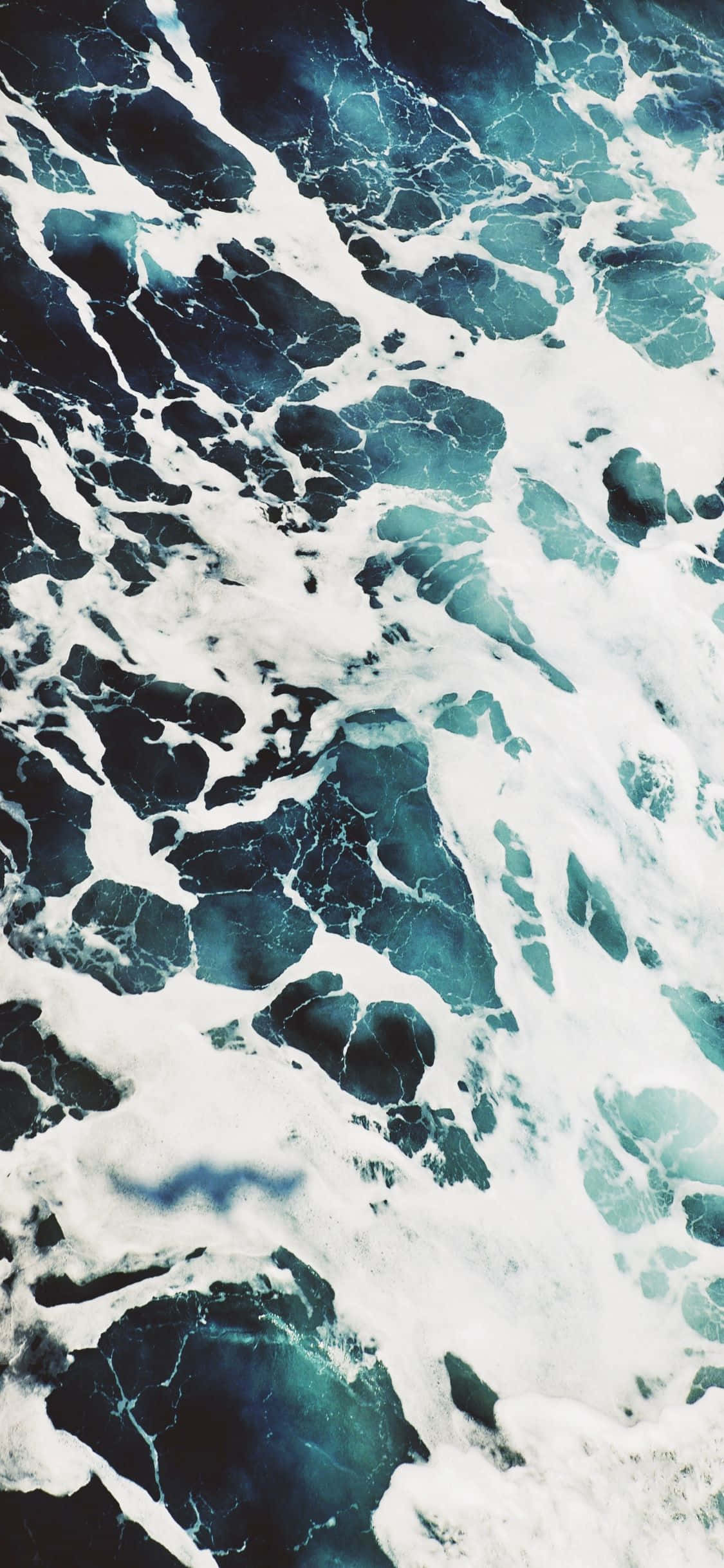 Kumakaway na Dagat iPhone X Marble Background Wallpaper