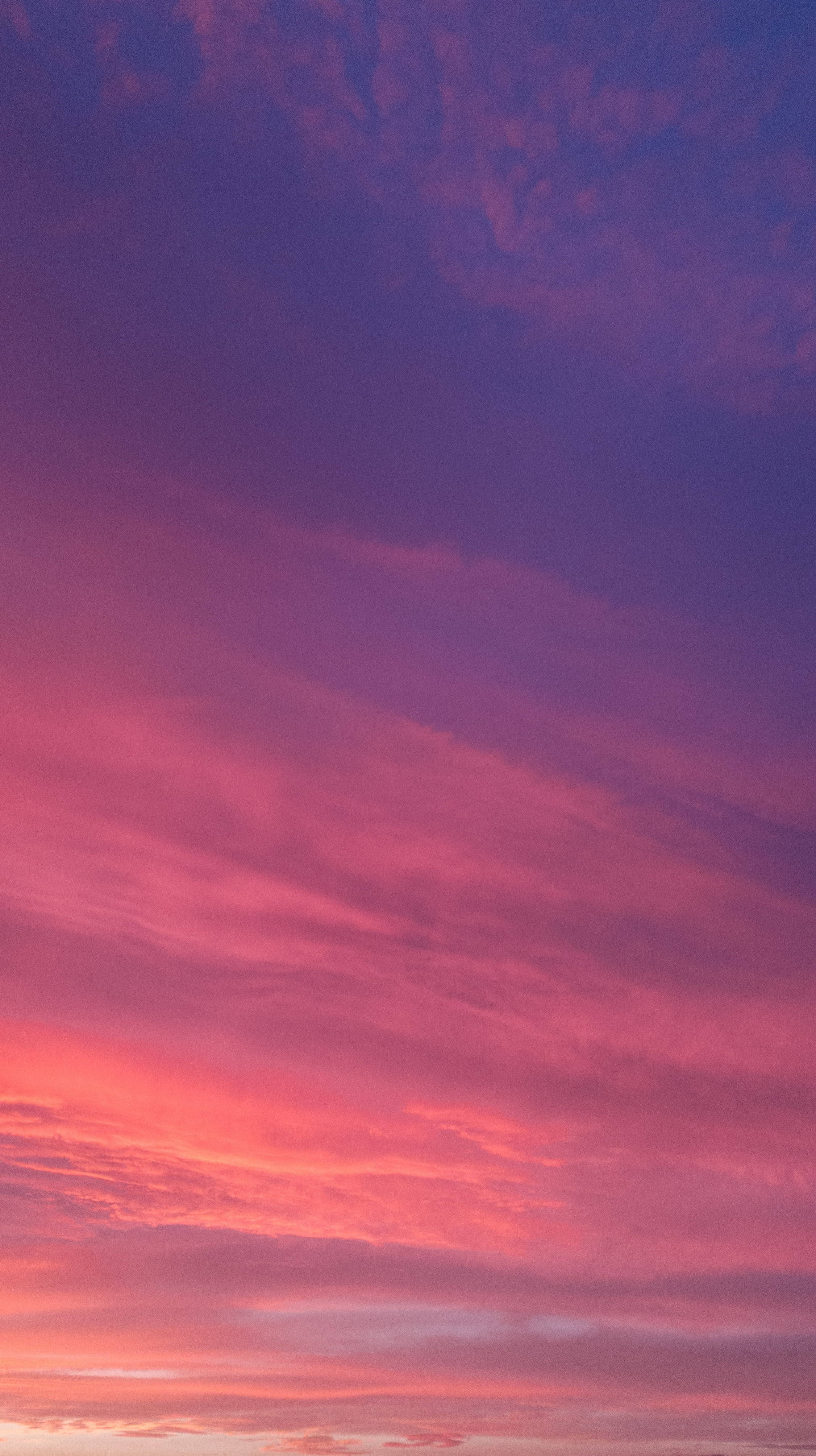 Yakapin ang Palette ng Buhay kasama ang Aesthetic Sunset Wallpaper