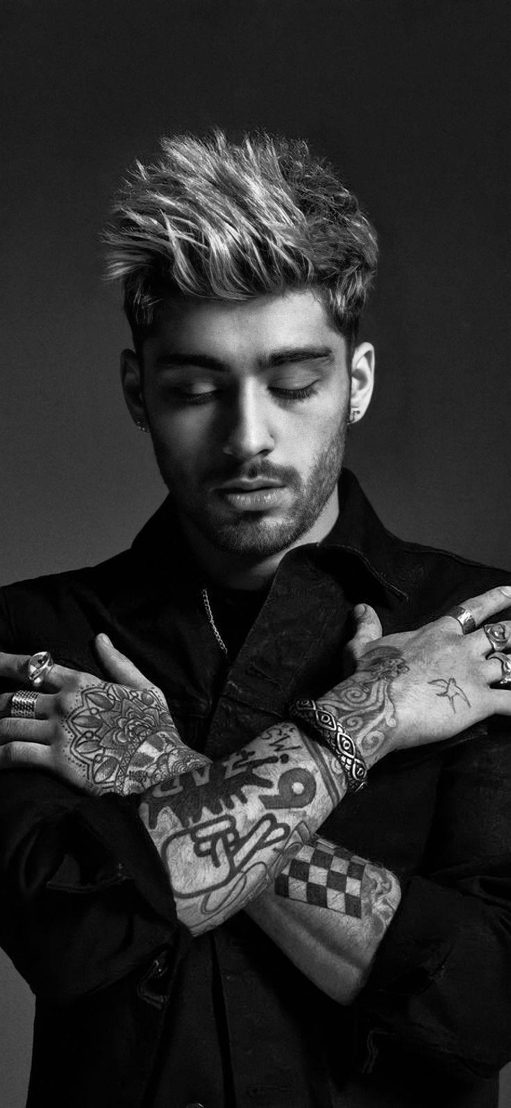 Zayn na may tattoo sa iPhone Wallpaper