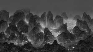Greyscale na mga Bundok na Artwork wallpaper.