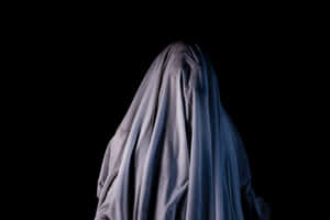 Ghost Background — MacBook Air 15 Wallpaper