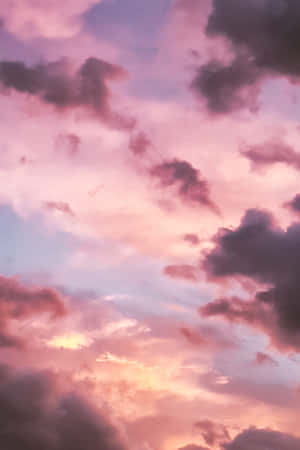 Aesthetic Clouds: Isang Kalangitan na Puno ng Katahimikan — Aestetik na ulap Wallpaper