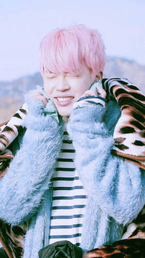 Ang Cute na si Jimin ng BTS na Naka-Winter Clothes