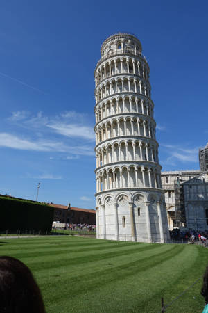 Kahanga-hangang Leaning Tower Of Pisa na Telepono — Huawei MatePad 12 X (2025) Wallpaper