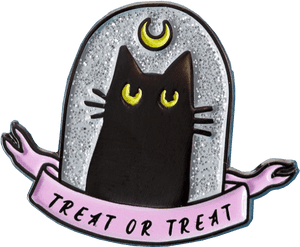 Badge ng Halloween na Itim na Pusa na Treat or Treat — Nakakatawang Pusa Wallpaper