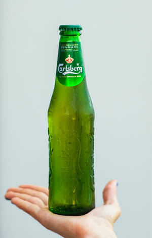 Beer Bottle Ng Carlsberg Beer — Moto Pad 70 Pro Wallpaper