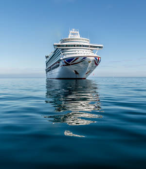 Brittania White Cruise Ship wallpaper — Vivo X Fold5 Wallpaper