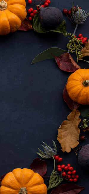 Happy Thanksgiving Desktop — iPhone 16 Wallpaper