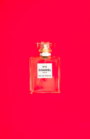 Chanel No. 5 Red Aesthetic na wallpaper — Honor MagicPad4 Wallpaper