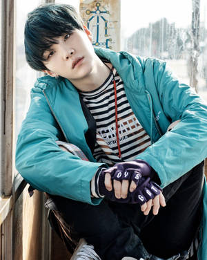 Cute BTS Suga sa Asul