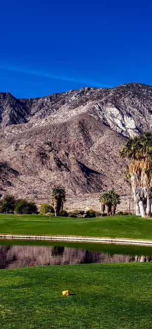 Background ng Golf Course ng iPhone X — iPhone 17 Wallpaper