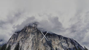 Mountain in yosemite Macbook wallpaper