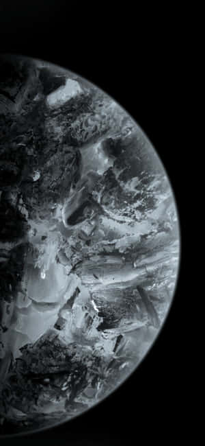 Half Moon Pictures — iPhone 16 Pro Max Wallpaper