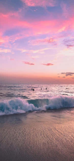 "Tamasahan ang Katahimikan: iPhone X Beach Background" — iPhone 14 Pro Wallpaper
