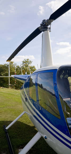 Iphone Xs Max Helicopters Background — iPhone 14 Plus Wallpaper