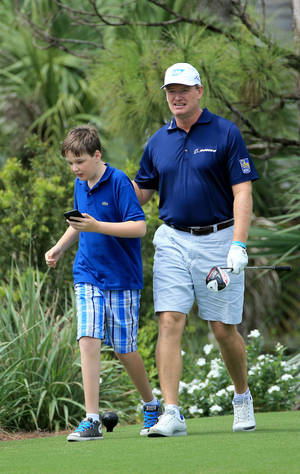 Ernie Els At Ben Els — Infinix Xpad 30 Pro Wallpaper