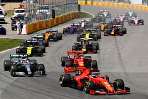 Mga larawan ng F1 — MacBook Pro 14 Wallpaper
