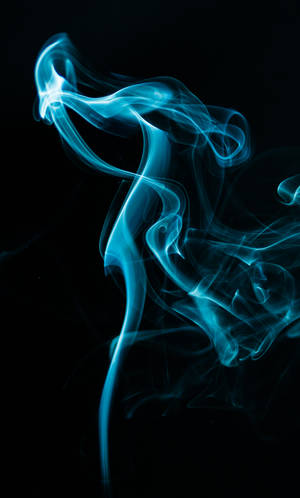 Abstract na Asul na Usok sa Itim na wallpaper — iPhone Wallpaper