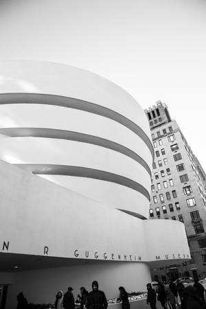 Guggenheim Museum New York Black And White — 黑白美学 Wallpaper