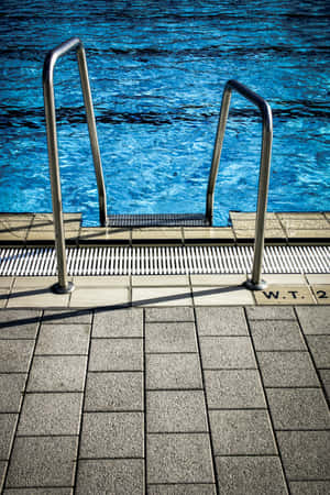 Background ng Swimming Pool — Lenovo Legion Y900 11 Wallpaper