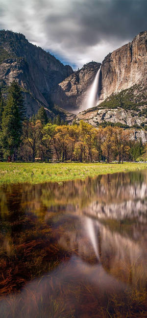 Yosemite Iphone — Pixel 8 Wallpaper