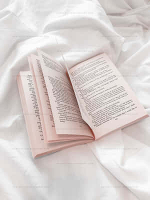 Aklat na estetiko na mga larawan — Book aesthetic Wallpaper