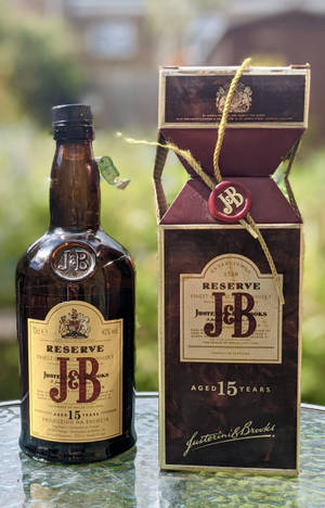 J&B Reserve Edad 15 Taon — Honor Pad Wallpaper