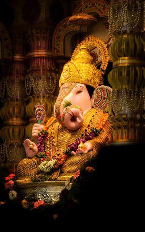 Lalbaugcha Raja Golden Crown — Lenovo Legion Y700 (Gen 5) Wallpaper